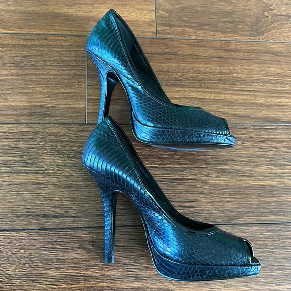 👠👠BCBGirls Peeptoe High Heeled Shoes 👠👠 - Picture 2 of 8